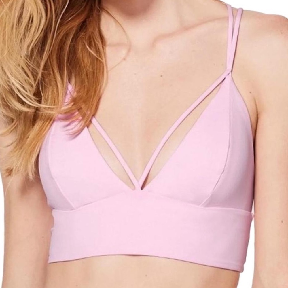 Lululemon pushing limits sports bra
